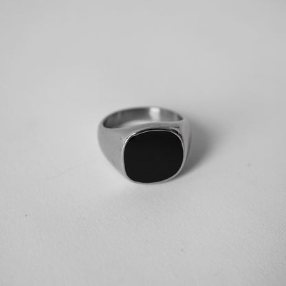 Hierarchy Studios - Black Square Ring