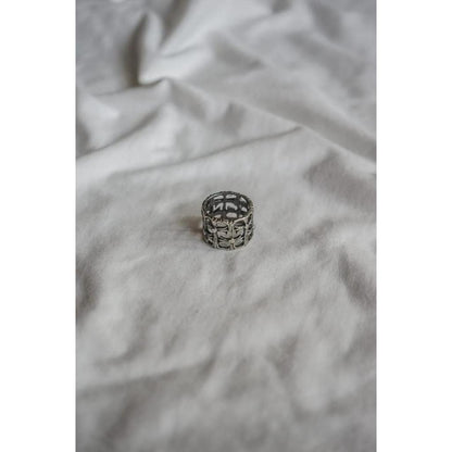 Hierarchy Studios - Circle Vintage Cross Ring