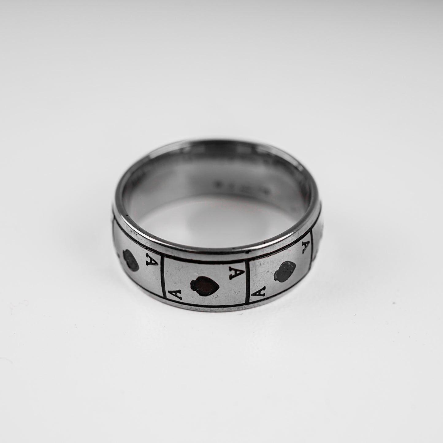 Hierarchy Studios - Circle Spade Ring