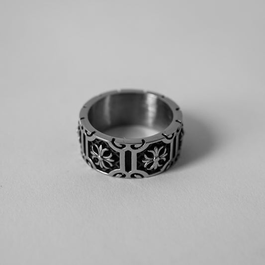 Hierarchy Studios - Shield Cross Ring